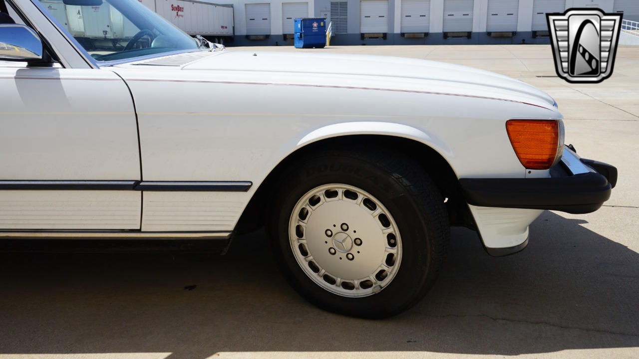 1989 Mercedes-Benz 560SL 58