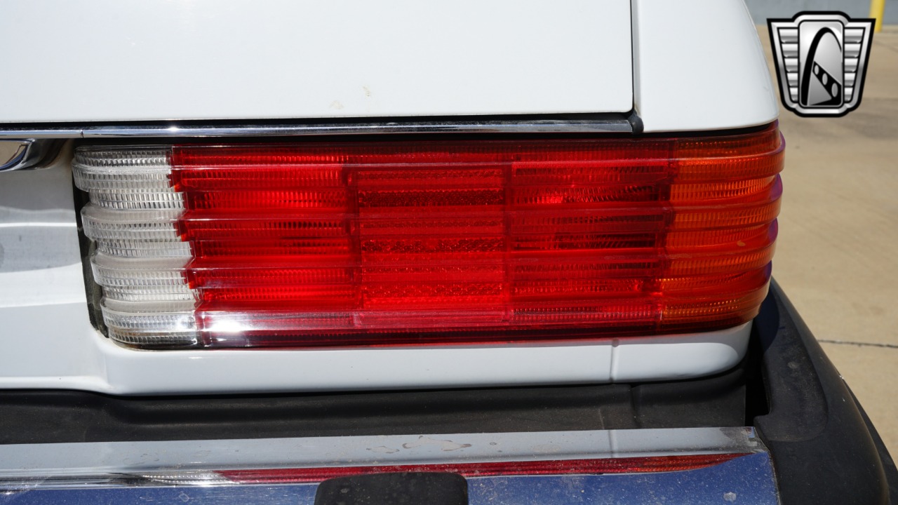 1989 Mercedes-Benz 560SL 84