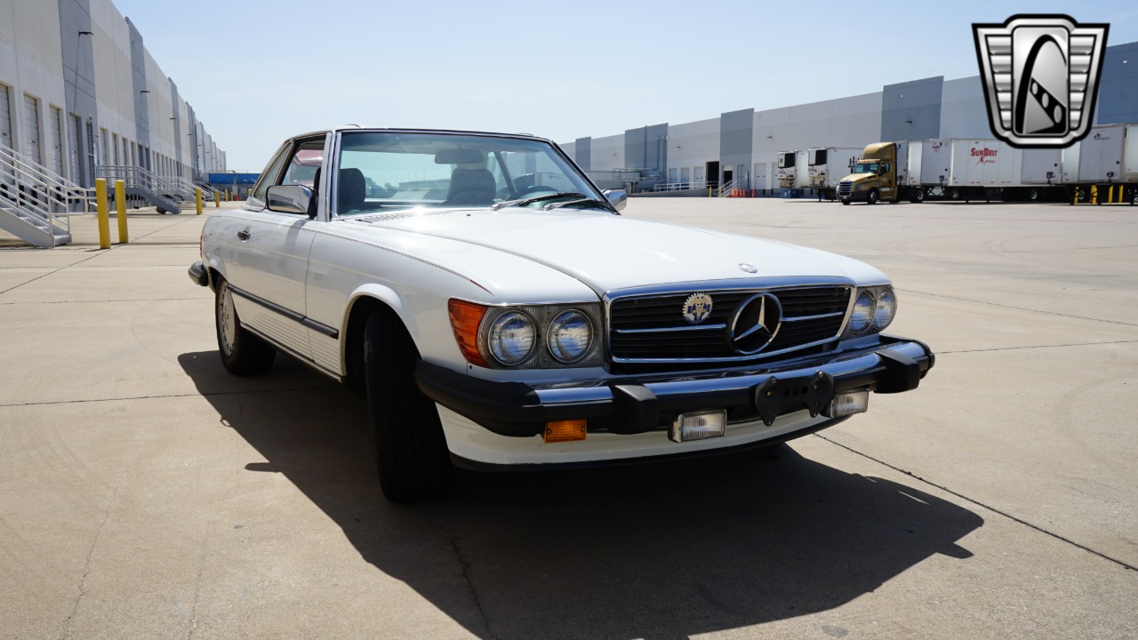 1989 Mercedes-Benz 560SL 41