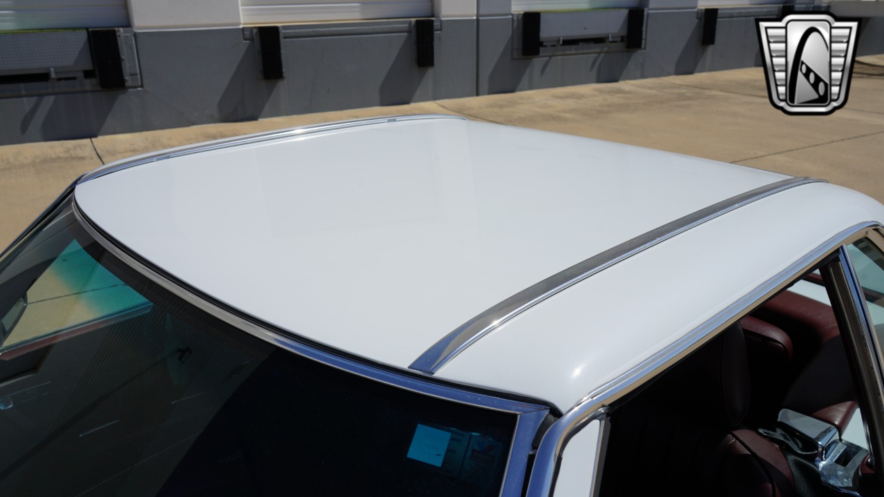 1989 Mercedes-Benz 560SL 11