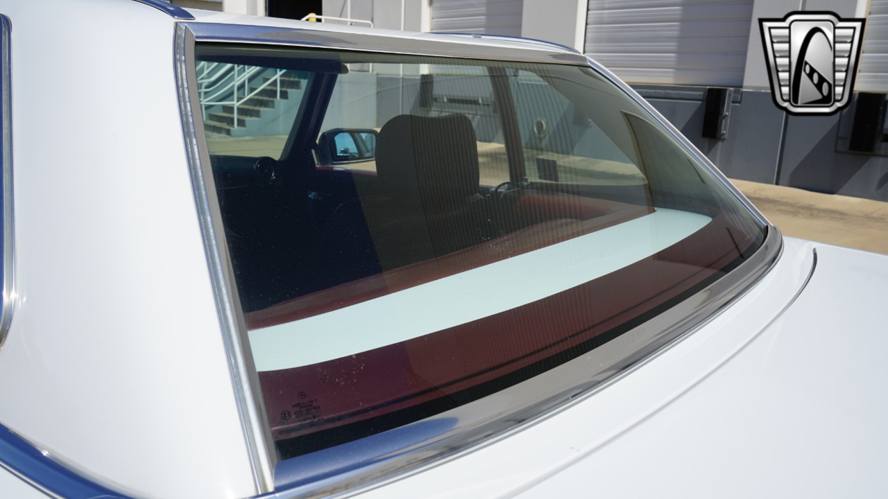 1989 Mercedes-Benz 560SL 63