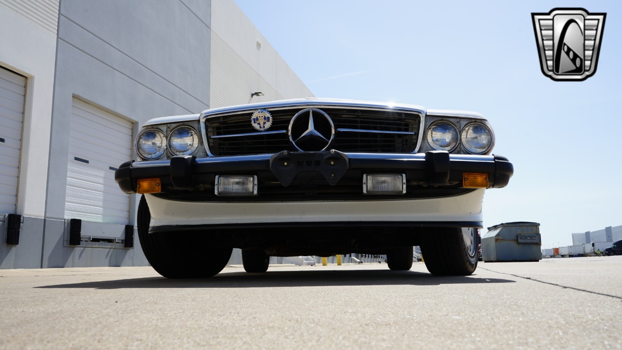1989 Mercedes-Benz 560SL 44
