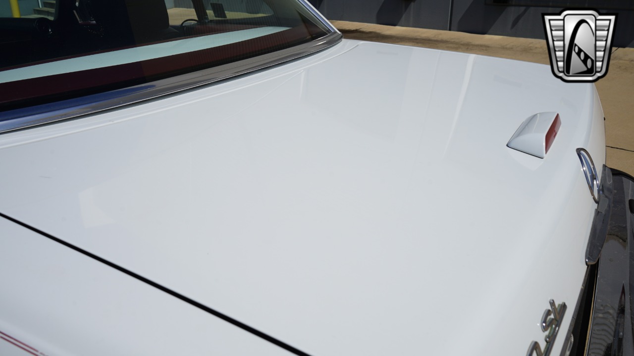 1989 Mercedes-Benz 560SL 65