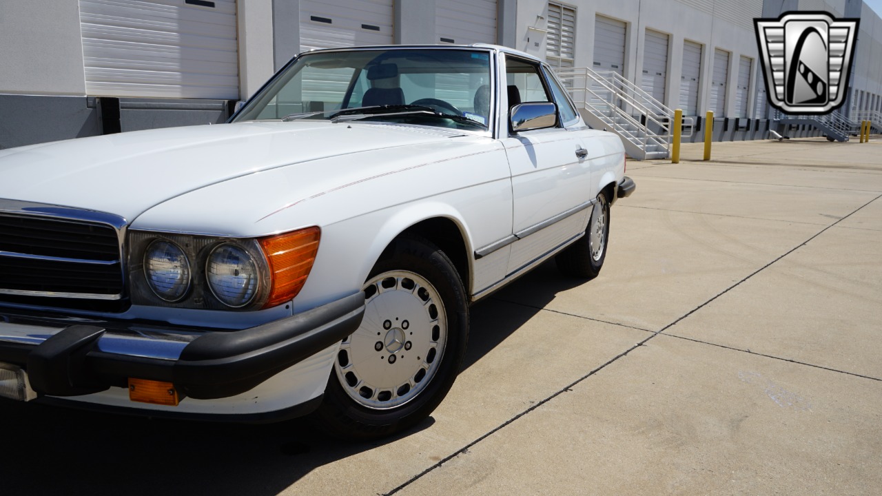 1989 Mercedes-Benz 560SL 46