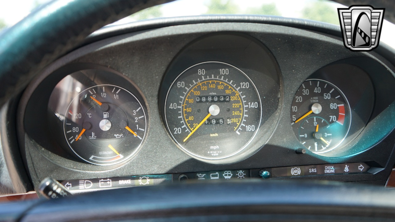 1989 Mercedes-Benz 560SL 87
