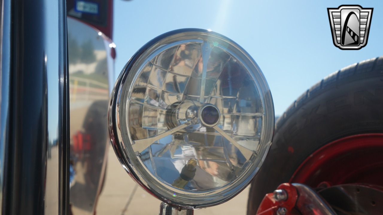 1933 Plymouth Coupe 70