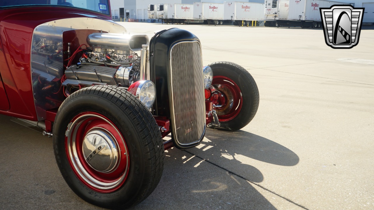 1933 Plymouth Coupe 51