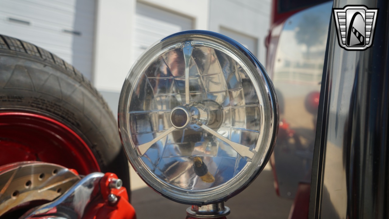 1933 Plymouth Coupe 12