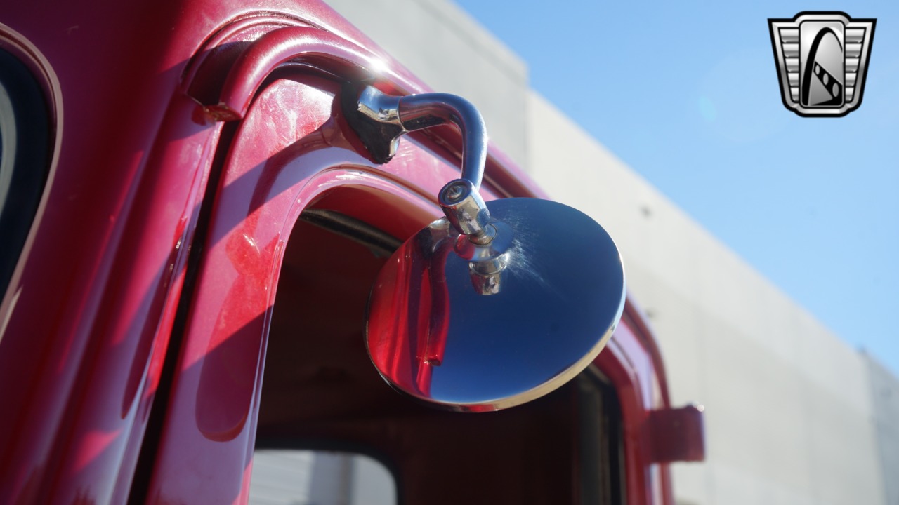 1933 Plymouth Coupe 71