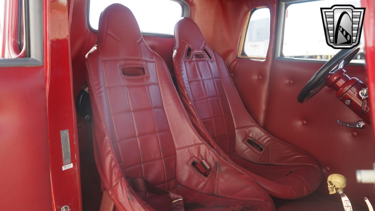 1933 Plymouth Coupe 21