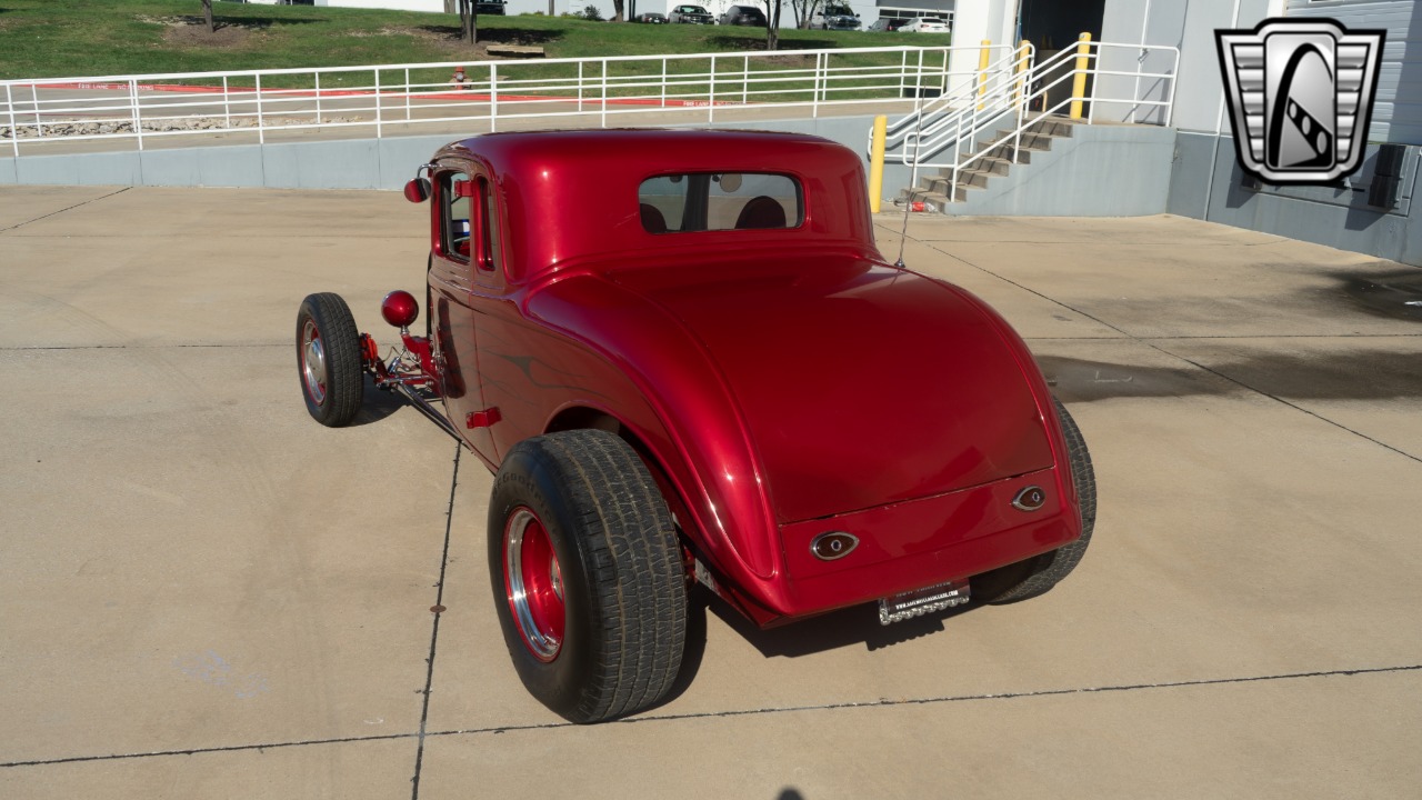 1933 Plymouth Coupe 29