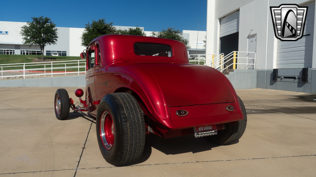 1933 Plymouth Coupe 30