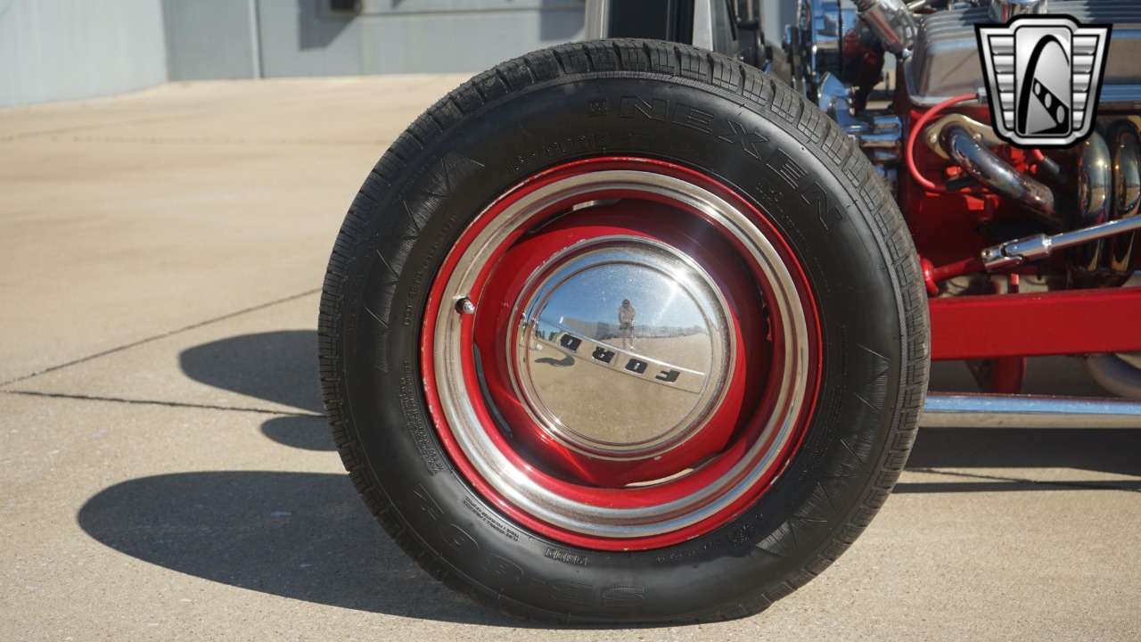 1933 Plymouth Coupe 6