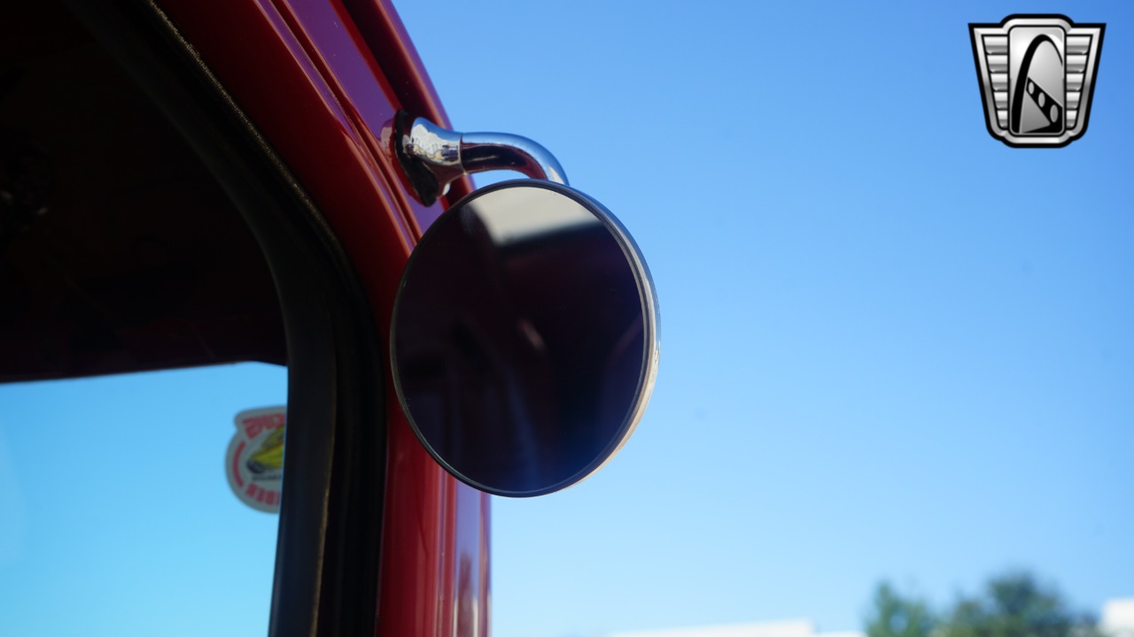 1933 Plymouth Coupe 74