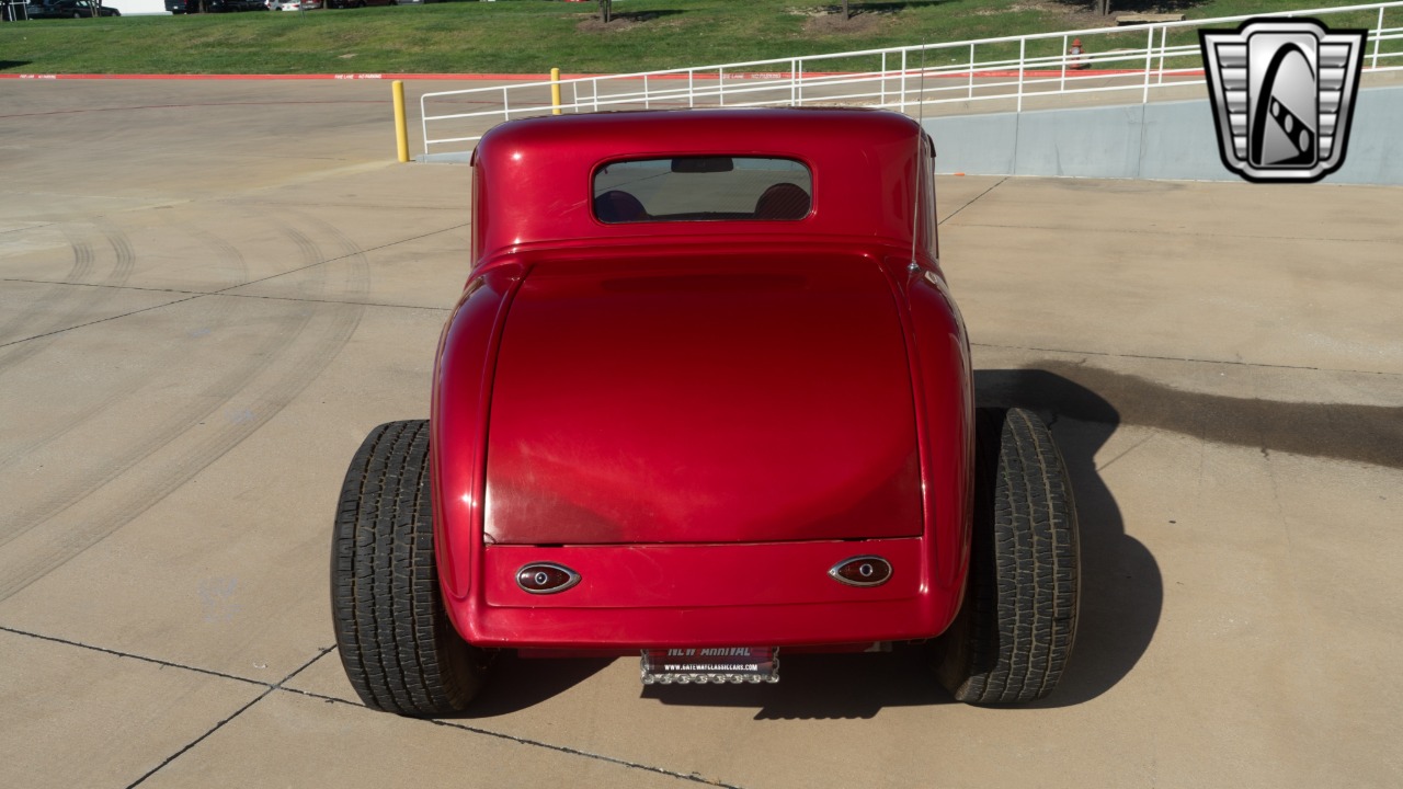 1933 Plymouth Coupe 4