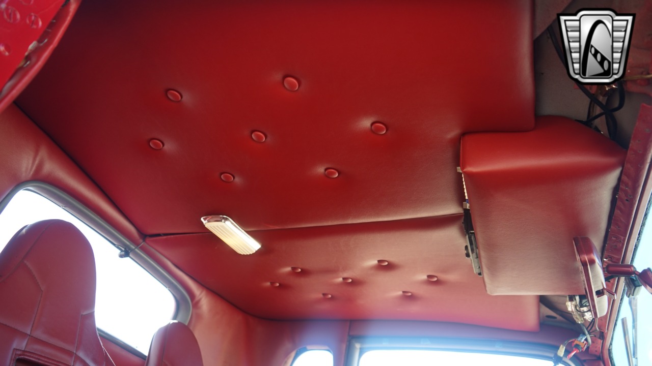 1933 Plymouth Coupe 92