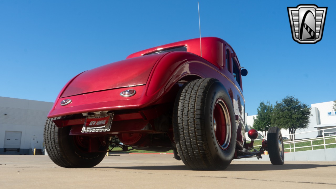 1933 Plymouth Coupe 36