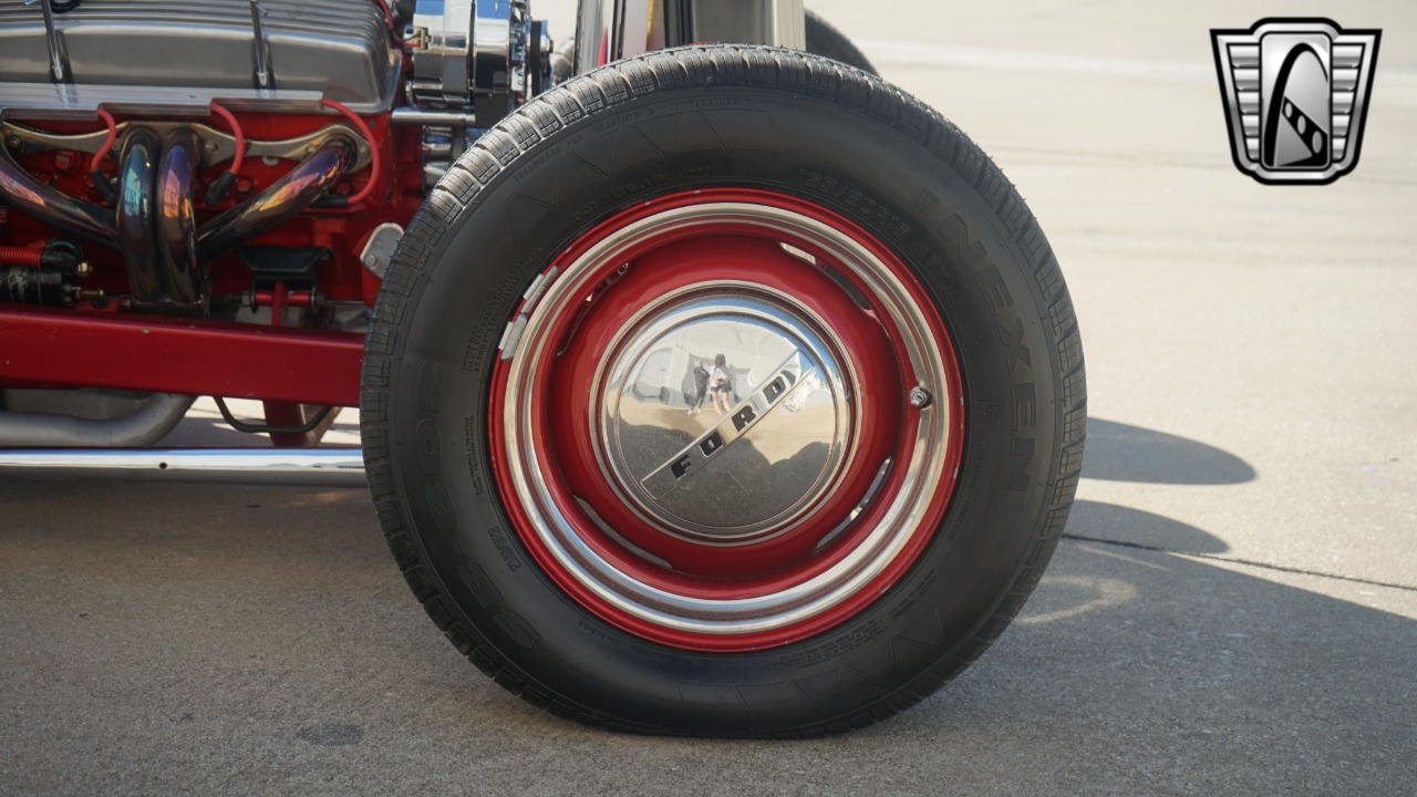1933 Plymouth Coupe 10