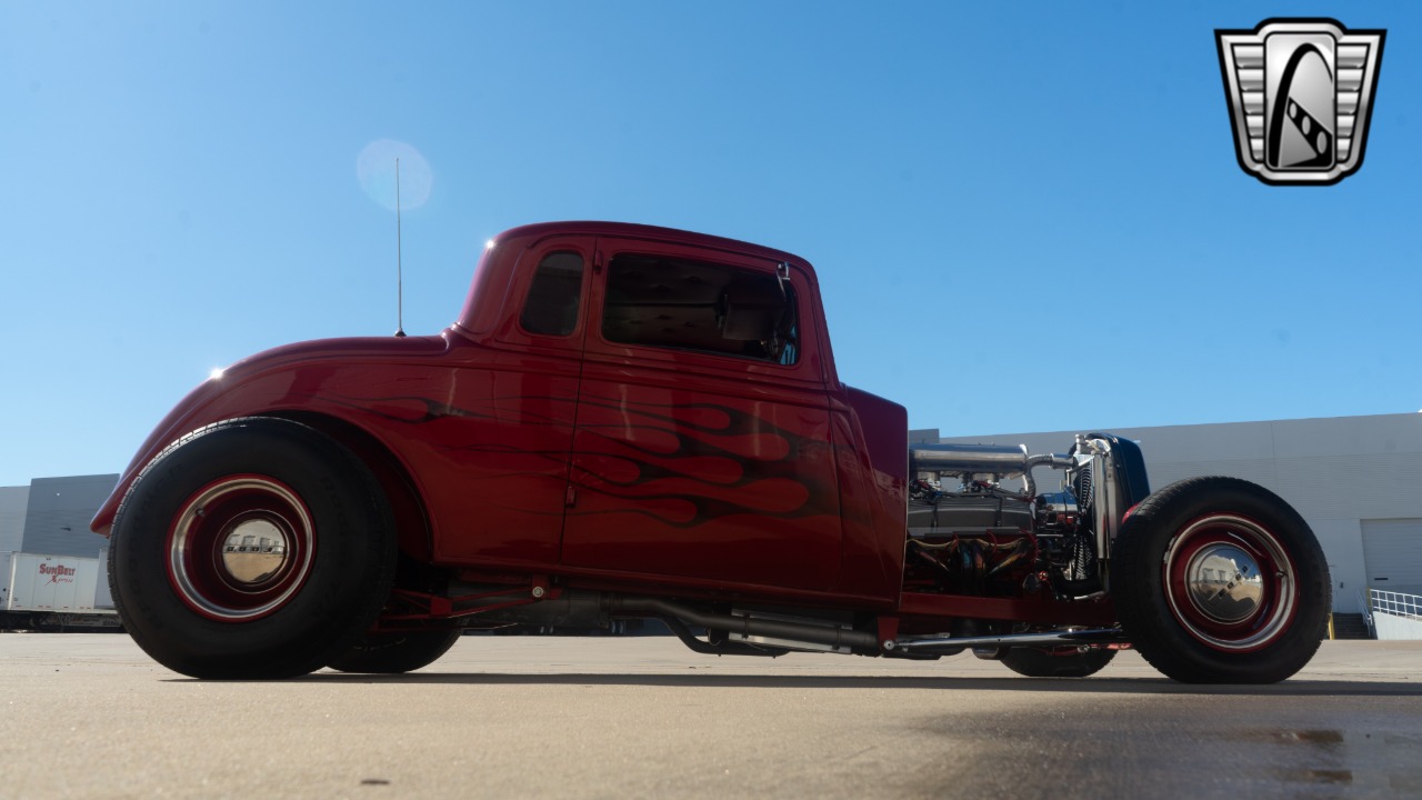 1933 Plymouth Coupe 38