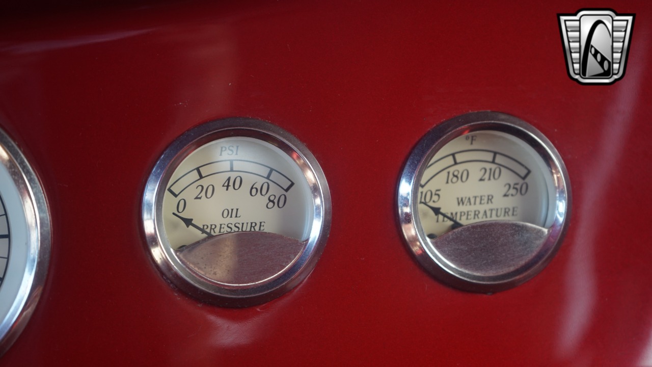 1933 Plymouth Coupe 18