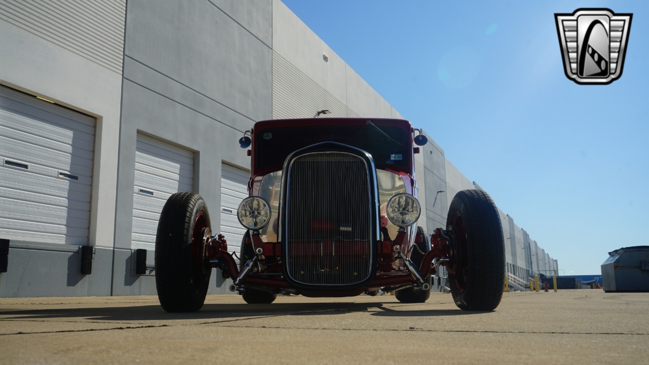 1933 Plymouth Coupe 44