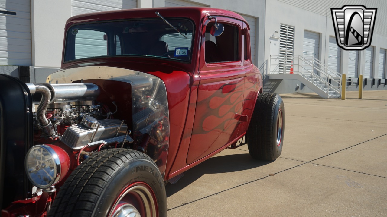 1933 Plymouth Coupe 46