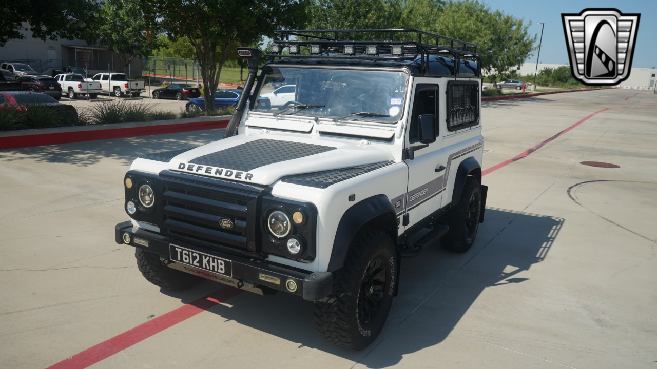 1999 Land Rover Defender 26