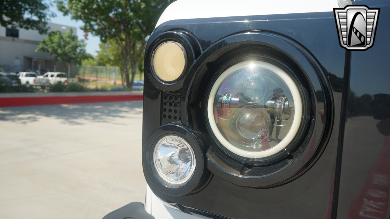 1999 Land Rover Defender 68