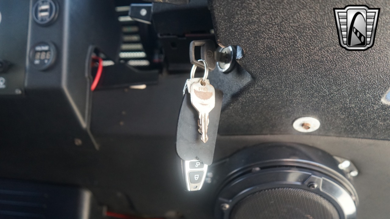 1999 Land Rover Defender 89