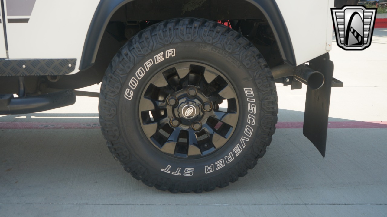 1999 Land Rover Defender 7