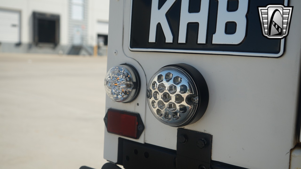 1999 Land Rover Defender 74