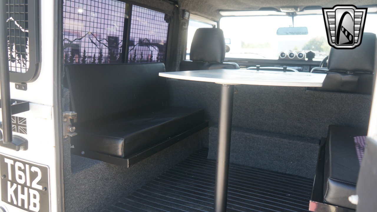 1999 Land Rover Defender 21