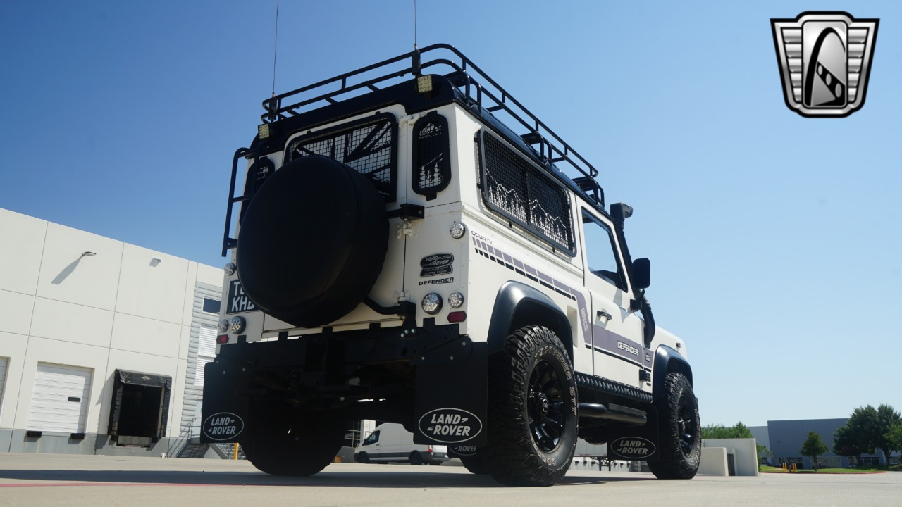 1999 Land Rover Defender 33