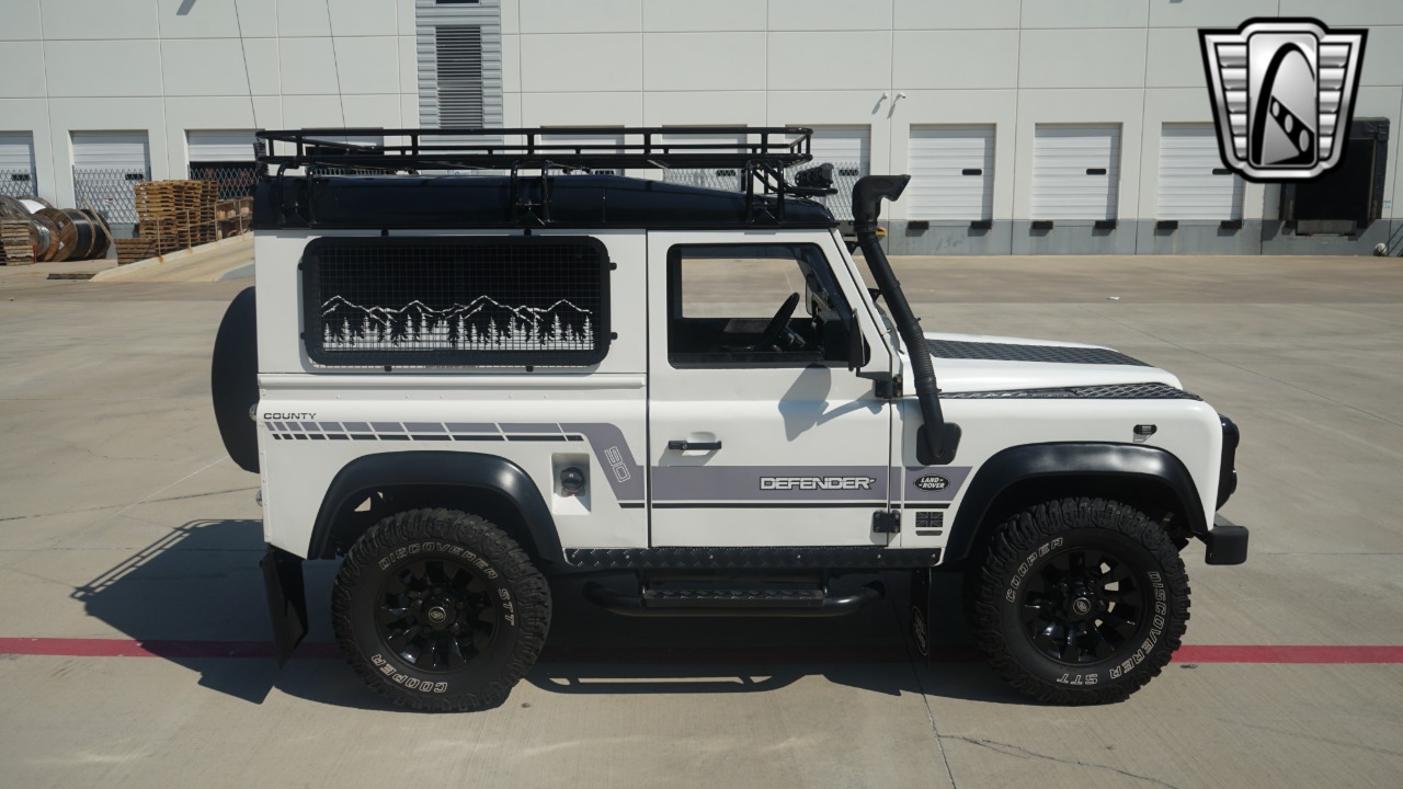 1999 Land Rover Defender 34
