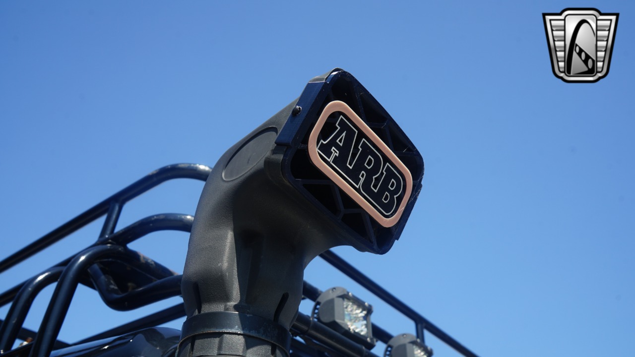 1999 Land Rover Defender 79