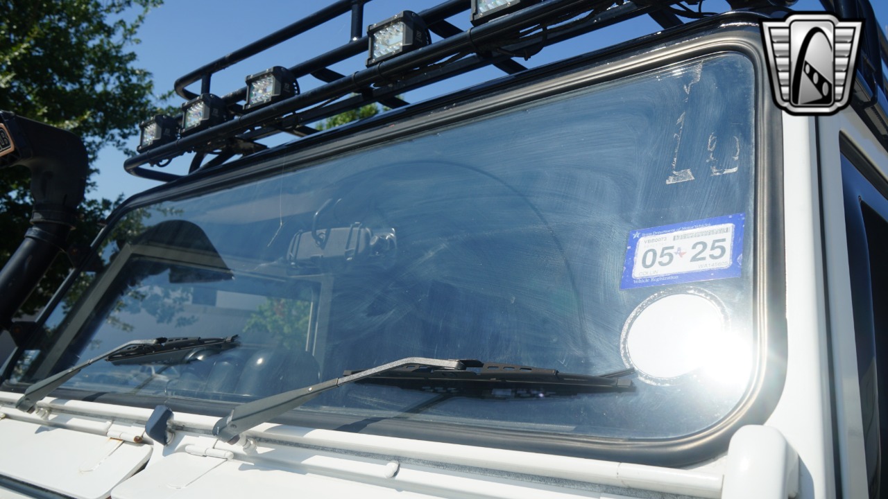 1999 Land Rover Defender 10