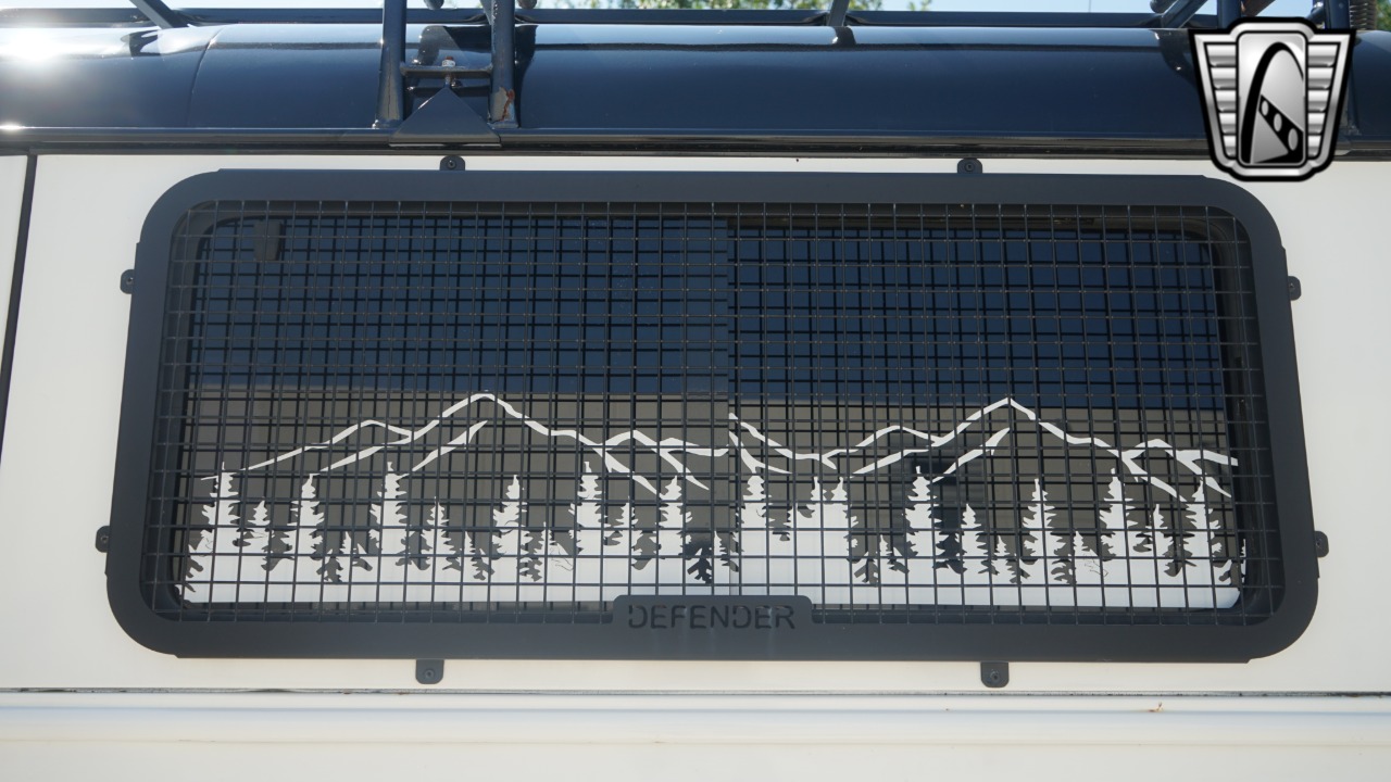 1999 Land Rover Defender 59