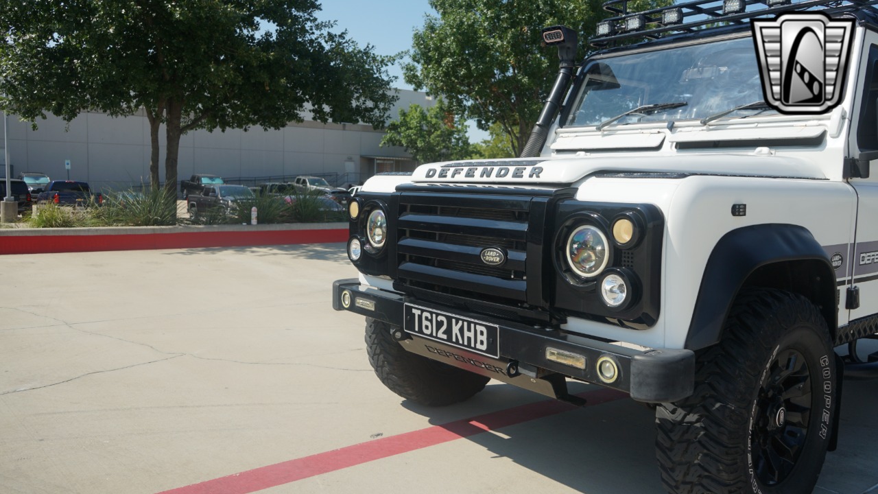 1999 Land Rover Defender 43