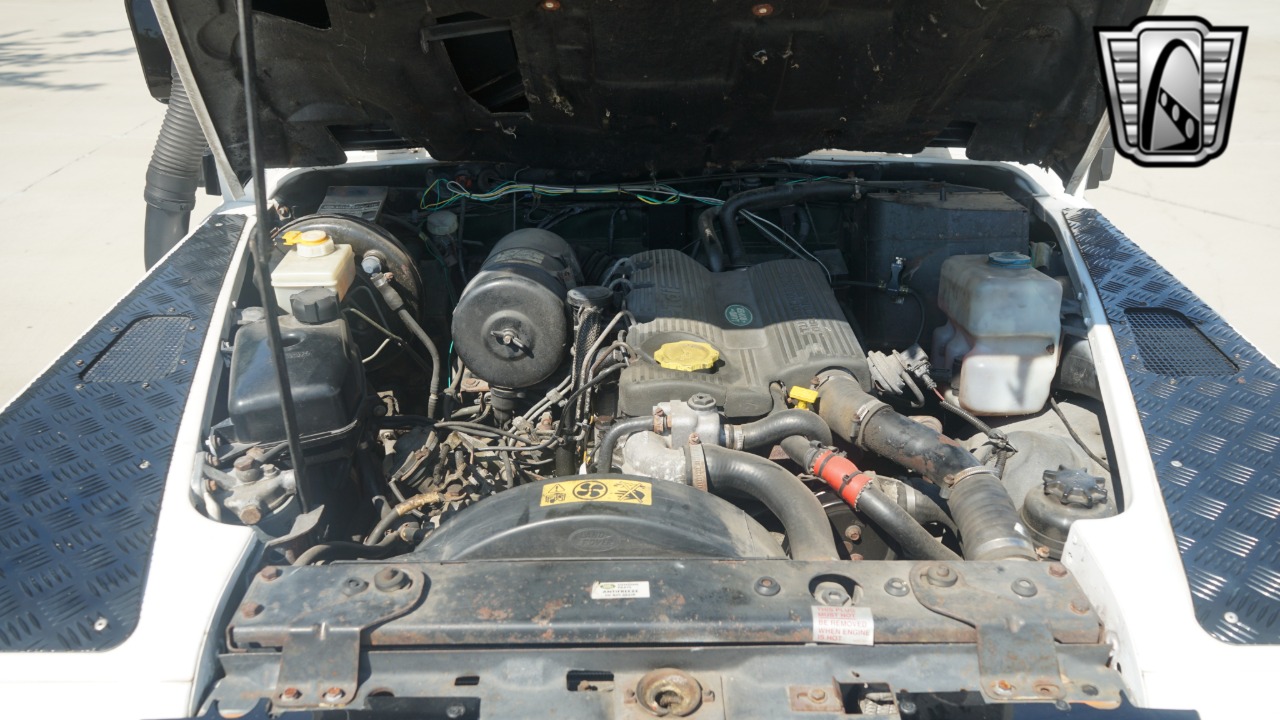 1999 Land Rover Defender 24