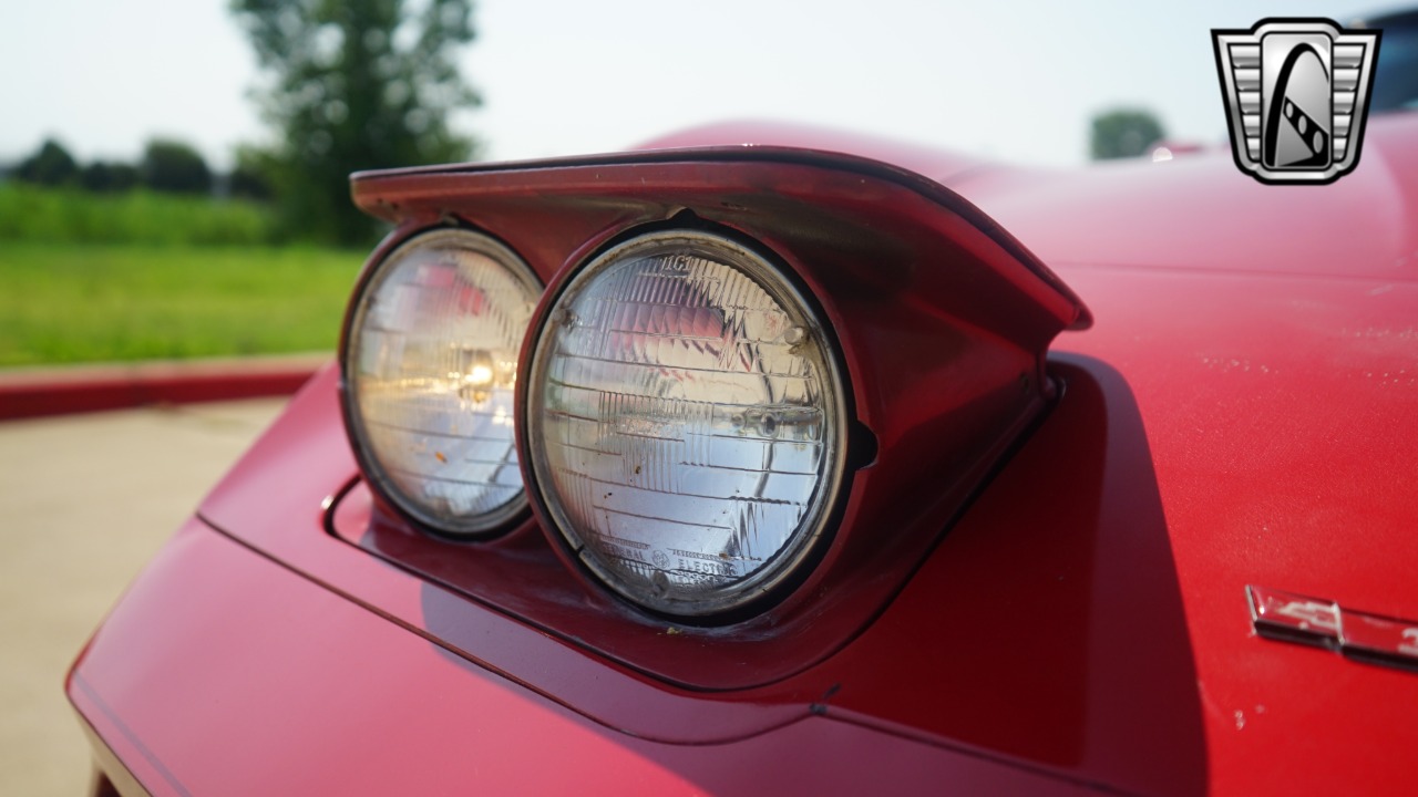 1981 Chevrolet Corvette 16