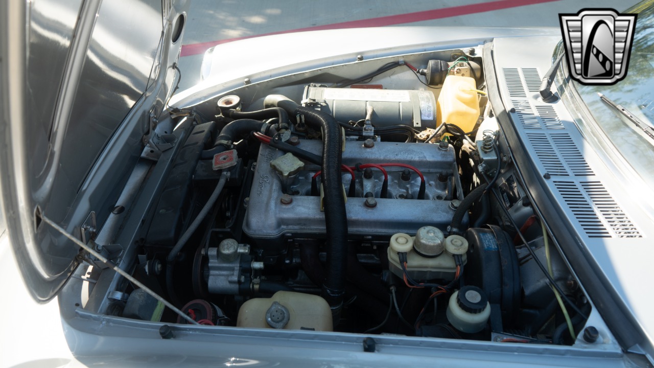 1976 Alfa Romeo Spider 23