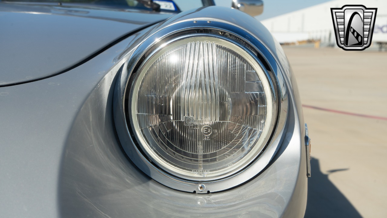 1976 Alfa Romeo Spider 13