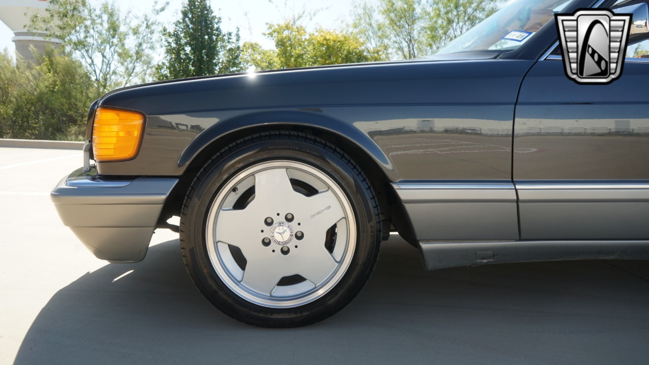 1986 Mercedes-Benz 560 SEC 53