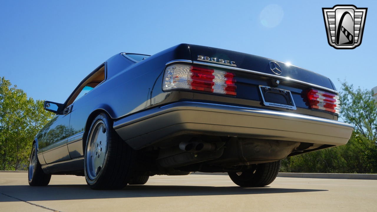 1986 Mercedes-Benz 560 SEC 33