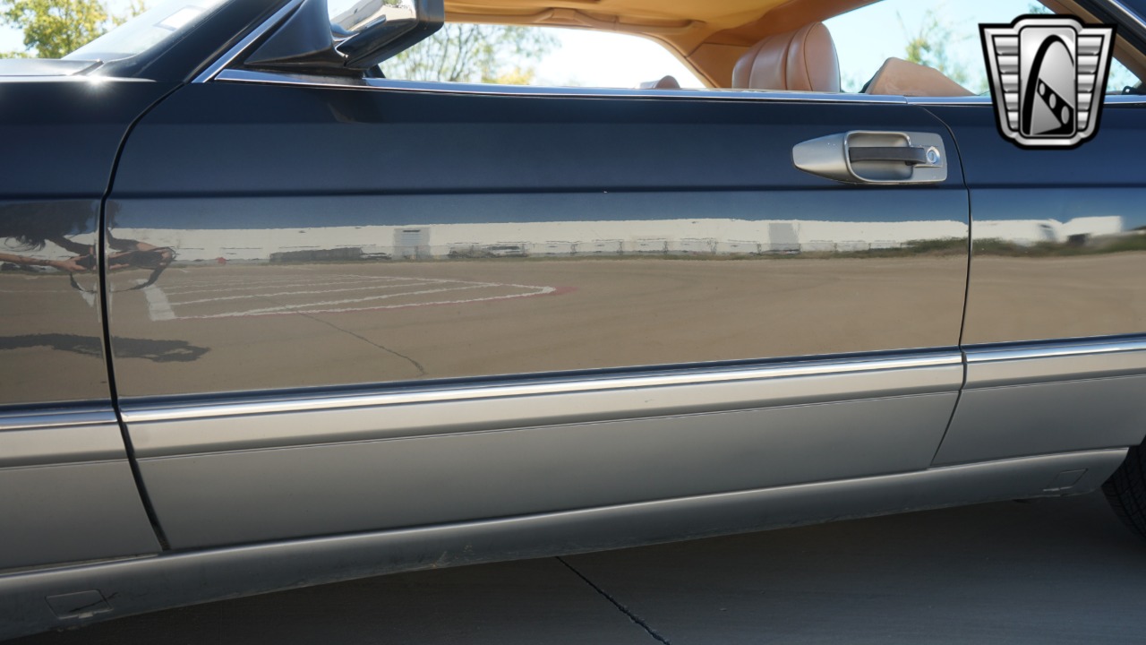 1986 Mercedes-Benz 560 SEC 54