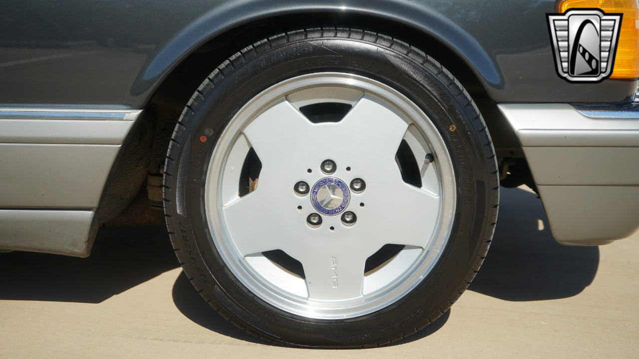 1986 Mercedes-Benz 560 SEC 11