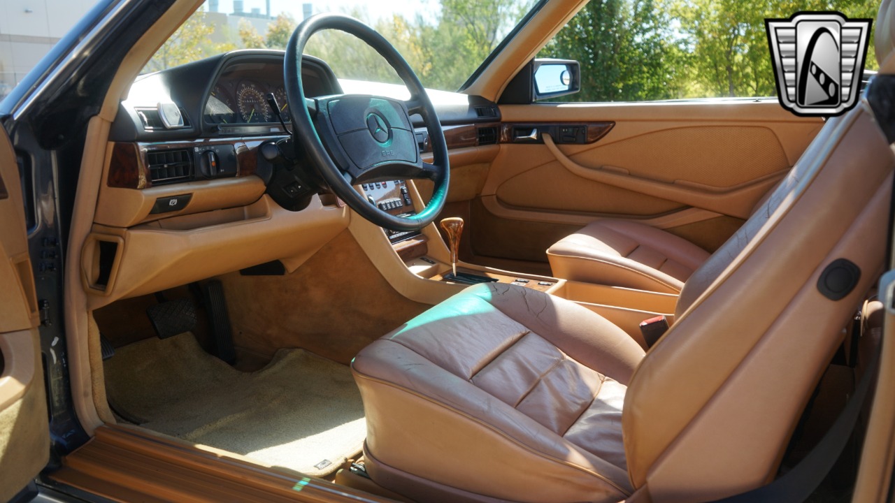 1986 Mercedes-Benz 560 SEC 16