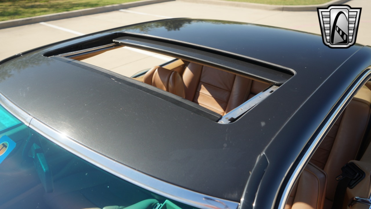 1986 Mercedes-Benz 560 SEC 12