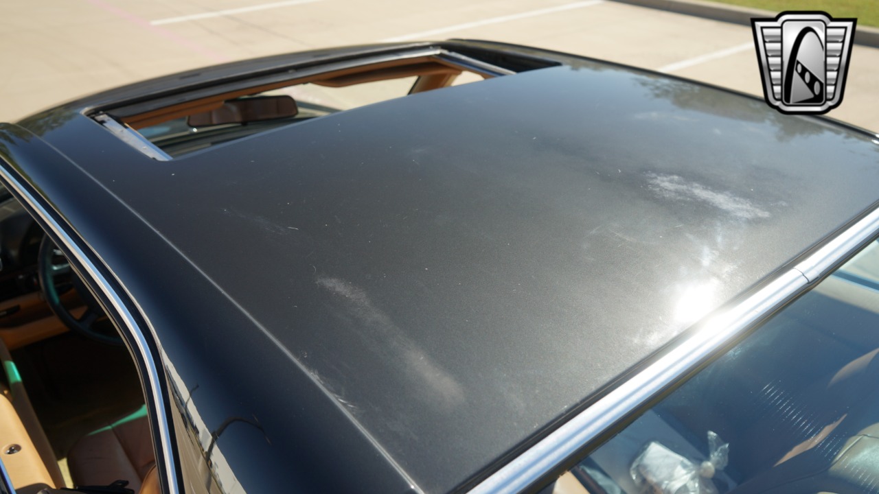 1986 Mercedes-Benz 560 SEC 62