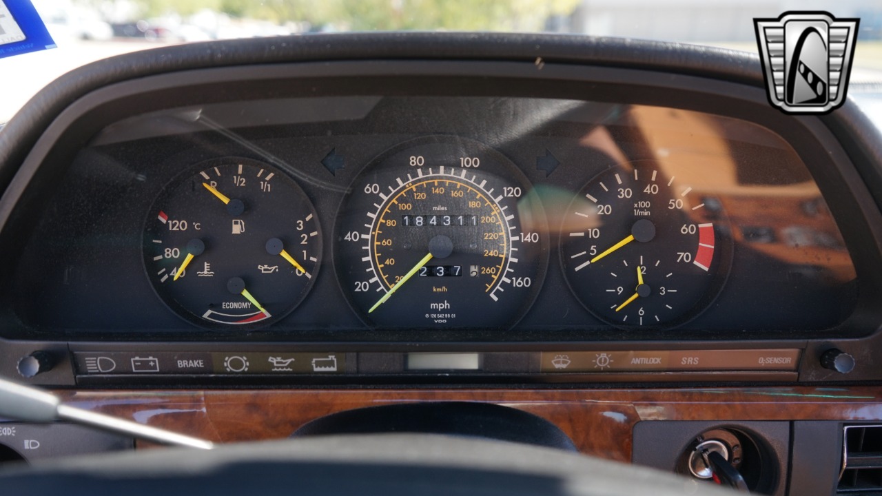 1986 Mercedes-Benz 560 SEC 18